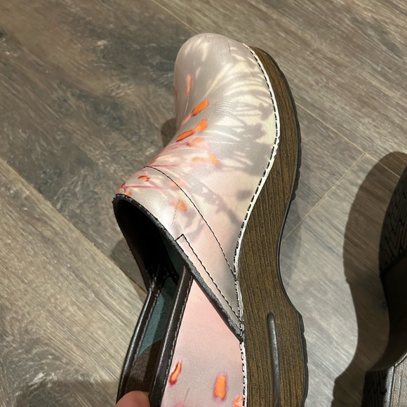 Floral Pink Poppy Dansko Mules/Clogs - Picture 13 of 14